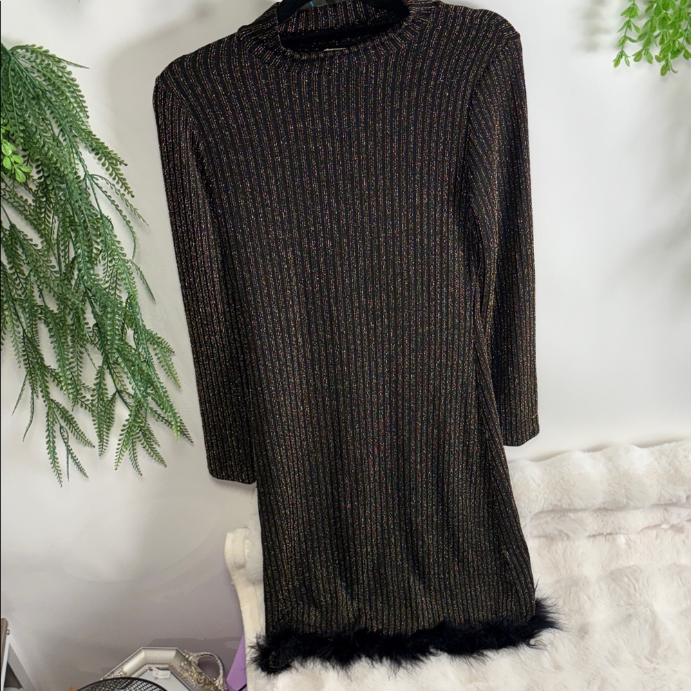 Elegant Black & gold Long Sleeve Dress
